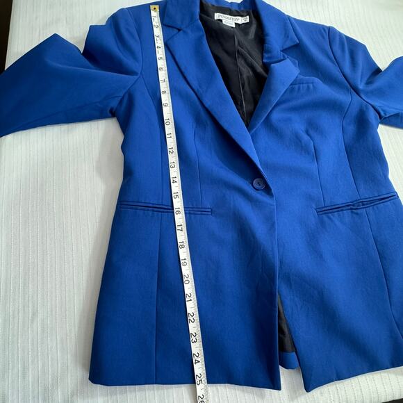 PENDLETON Women’s Blazer Size 10P 100% Virgin Wool Blue Classic Tailored Jacket - Picture 3 of 8